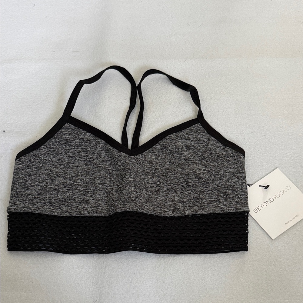 NWT Beyond Yoga heather grey and Black Sports Bra Racerback Sexy Lace Trim S